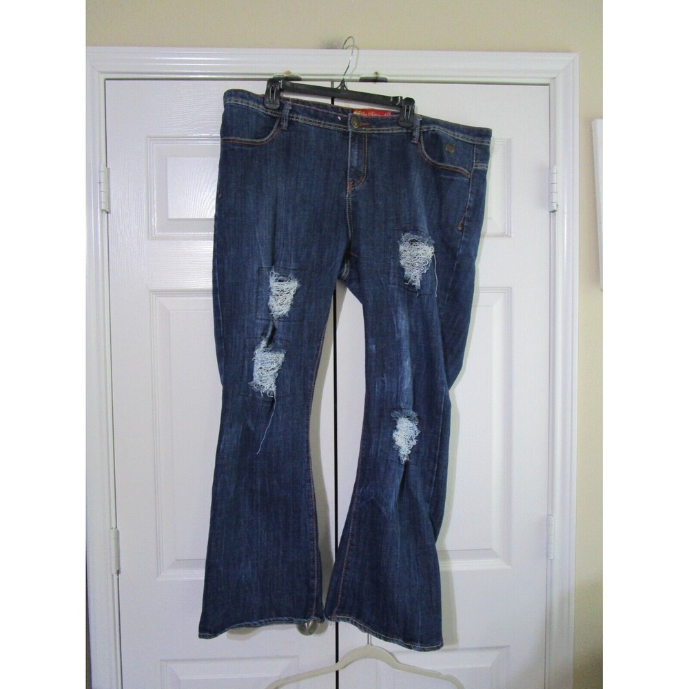 Apple Bottoms Womens Jeans Size 22 Blue Bootcut Distressed Embroidered Pockets